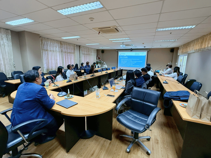 【國際交流】🎓屏大跨院團隊赴泰交流　深化與朱拉隆功大學及RMUTT教育與研究合作🌍Image