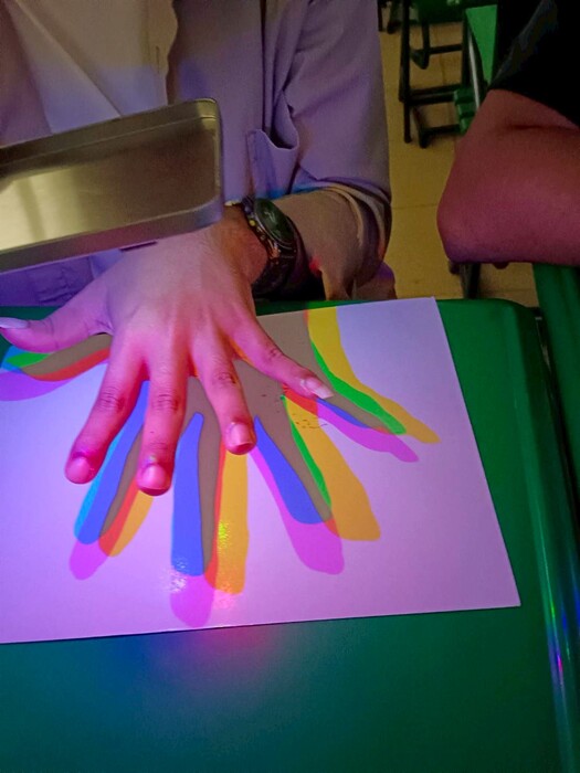 【活動】113-2「STEM教育實作工作坊」-磁吸盒的教學應用_色光的理性與感性Image